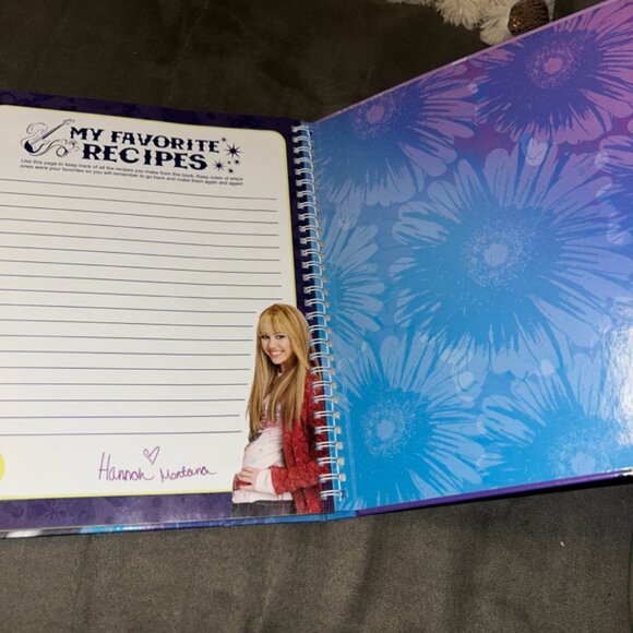 SOLD Hannah Montana: Sweet Niblets Cook / Recipe Book 2008 Vintage Disney Channe - Picture 7 of 7